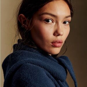 Sezane Eli Scarf in ‘Navy’